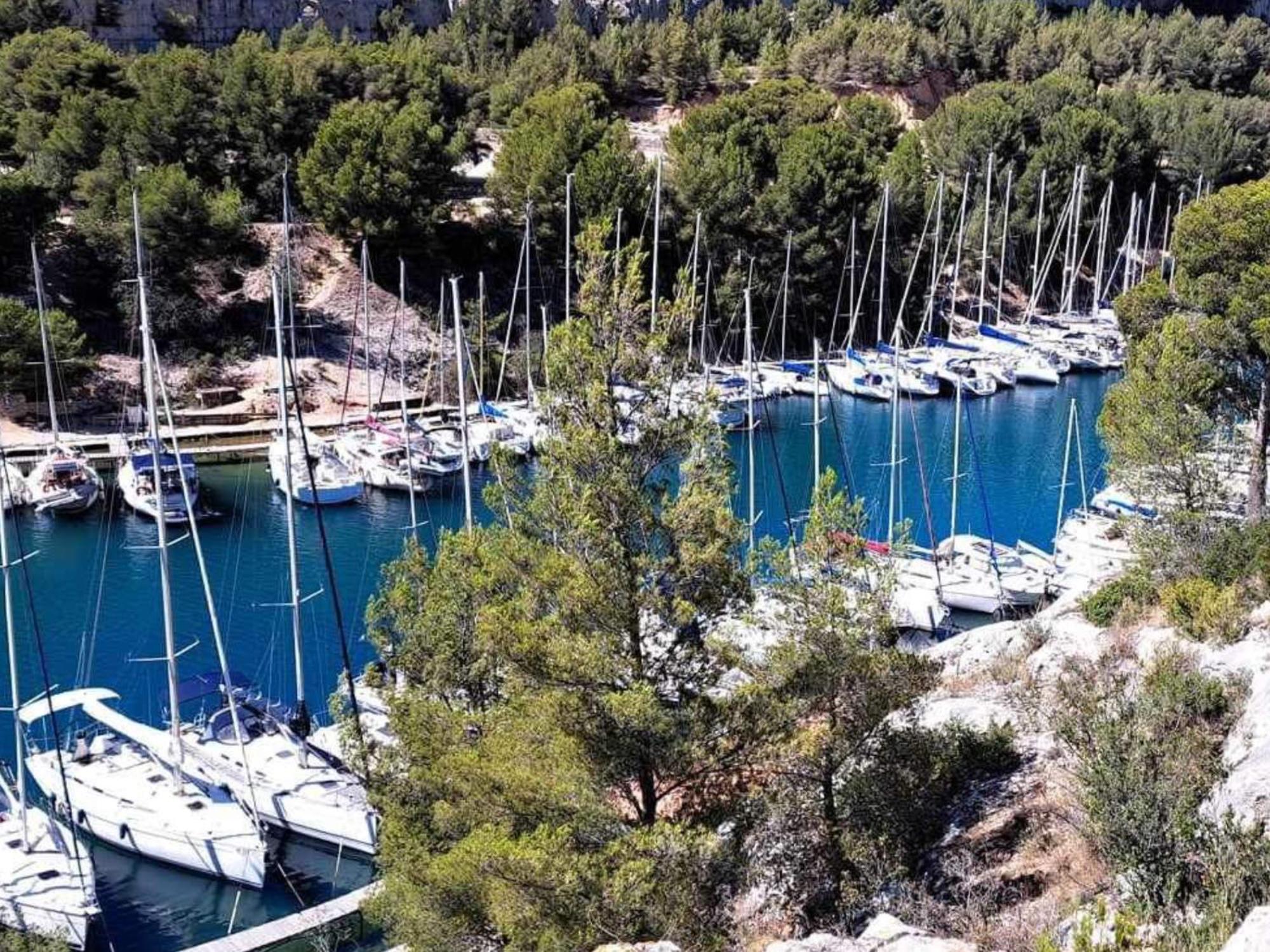 Апартаменты Le Perchoir De Cassis Cocoon Экстерьер фото